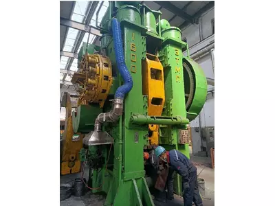 Heißformschmiedepresse 1600t